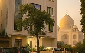 Hotel Ashok Palace Agra I 200M From Taj Mahal